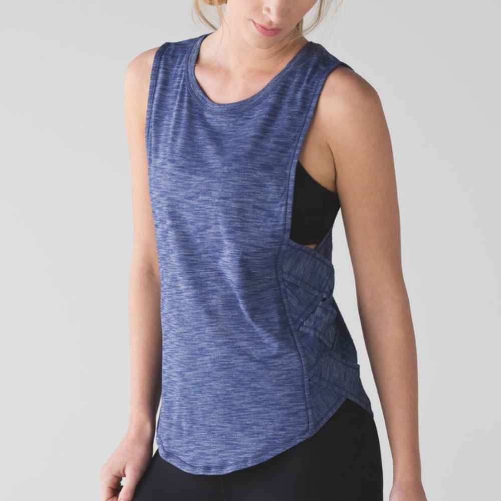 NWT Lululemon Var-City Muscle Tank in Blue, Size 10.
